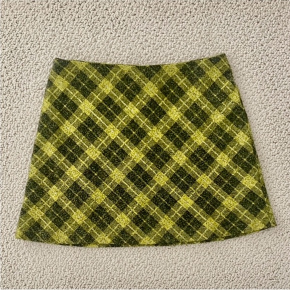 Zara Dresses & Skirts - Zara Black & Yellow Mini Skirt